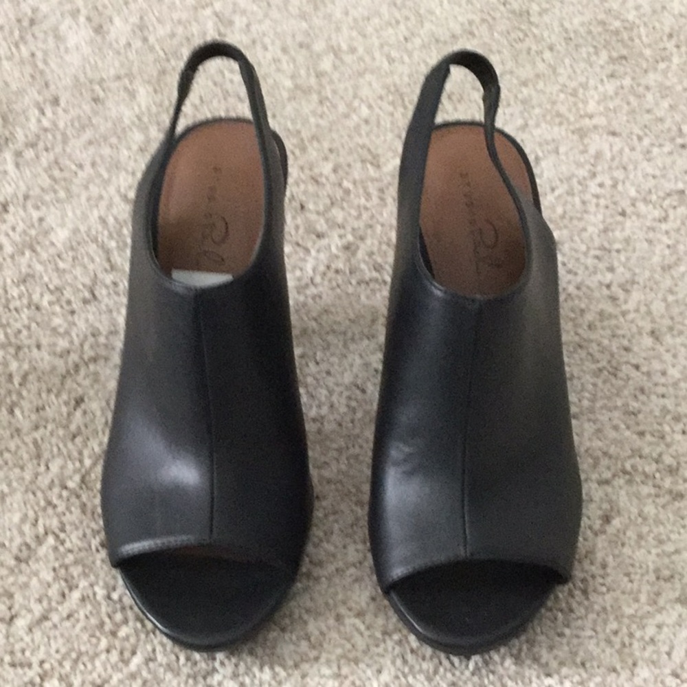 Size 7 Open Toe Heel